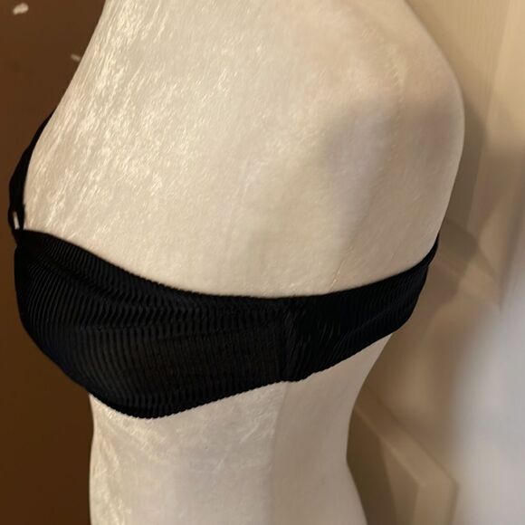 Out From Under Urban Outfitters Size Medium NWOT - Picture 4 of 6